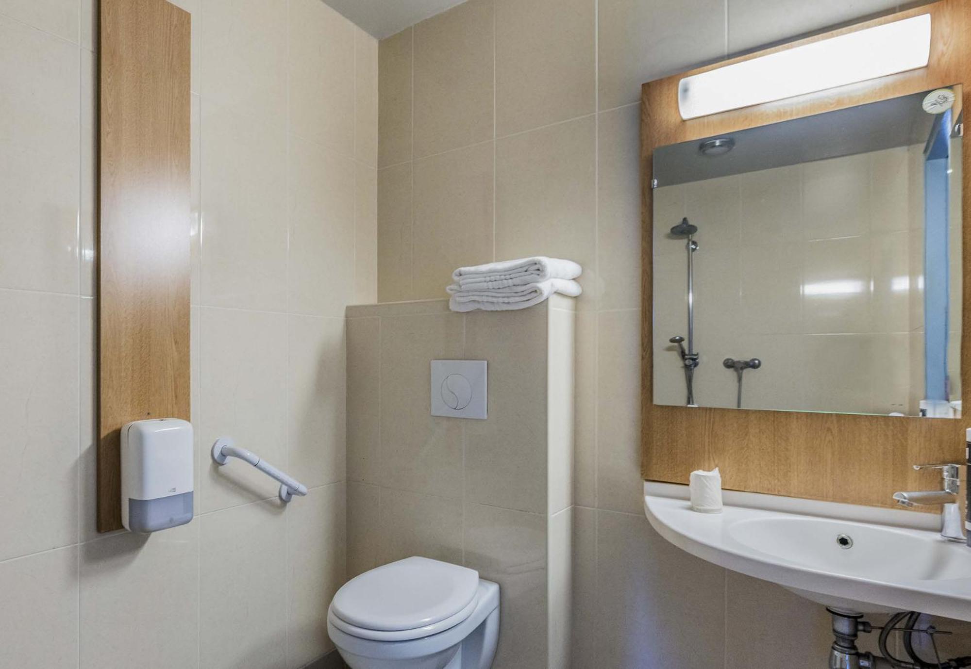 B&B Hotel Perpignan Nord Aeroport Экстерьер фото